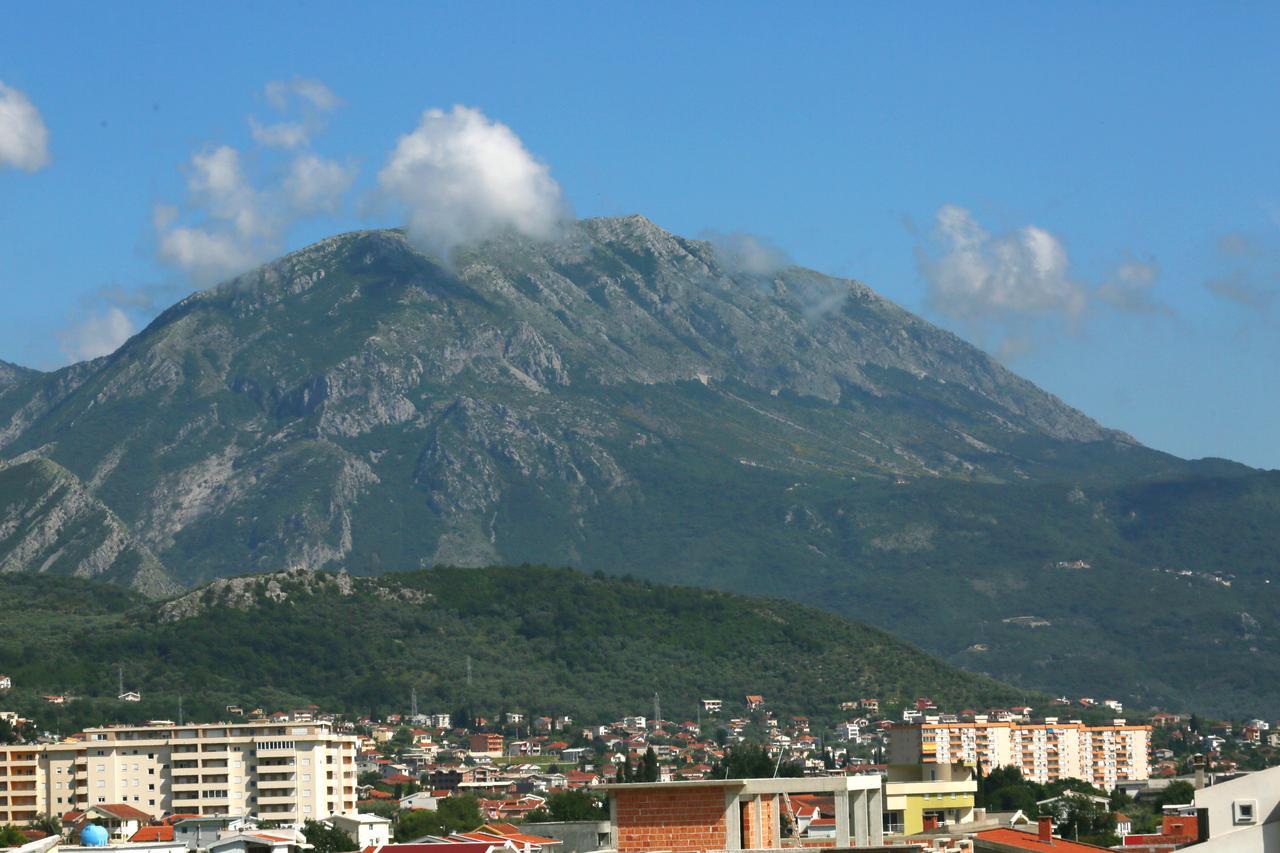 Aparthotel Monterria Бар Экстерьер фото