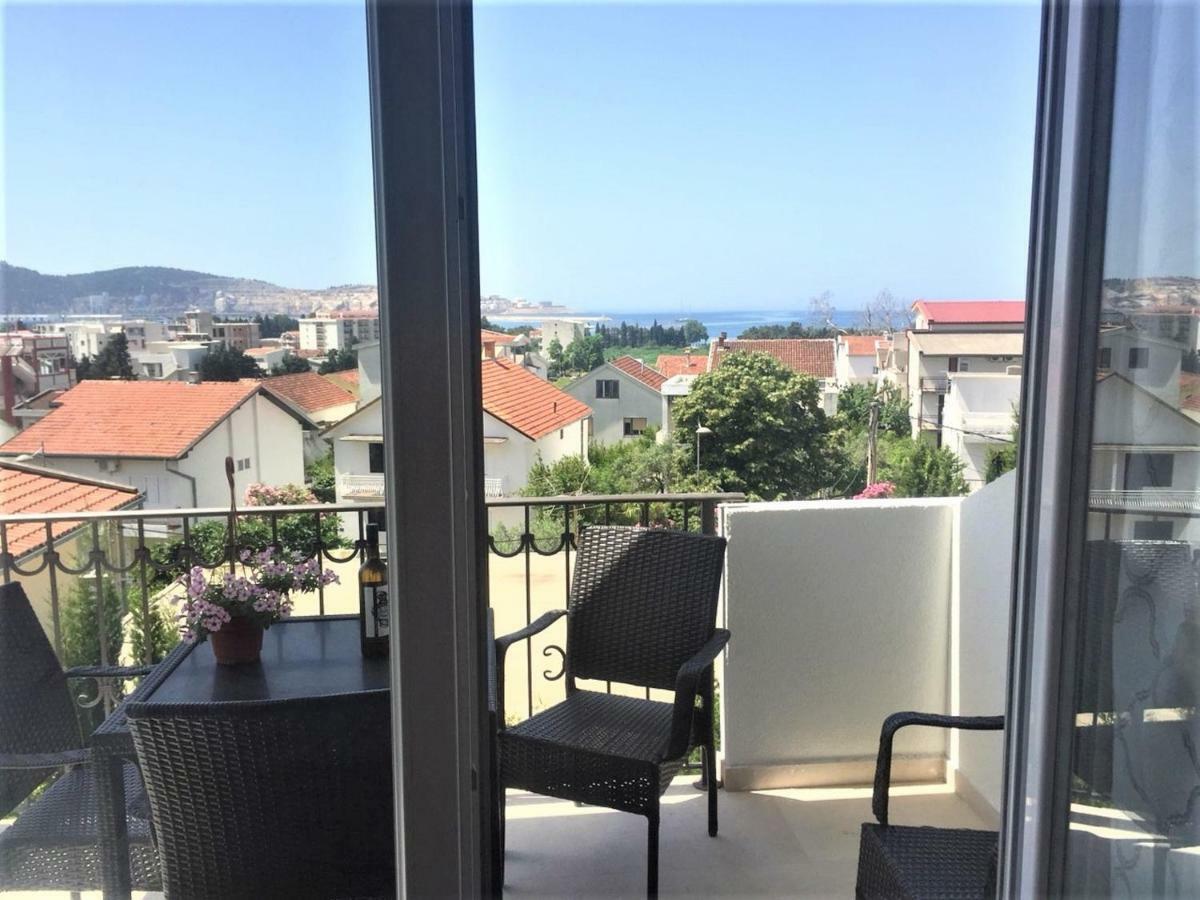 Aparthotel Monterria Бар Экстерьер фото